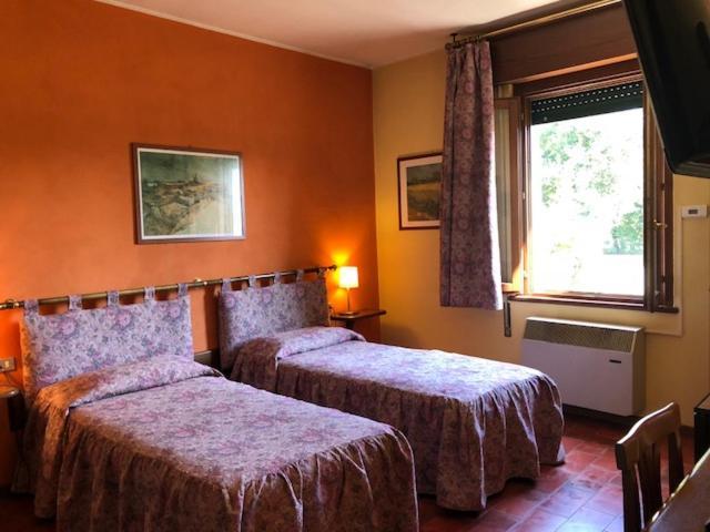 Hotel Il Granaio 曼托瓦诺港 外观 照片